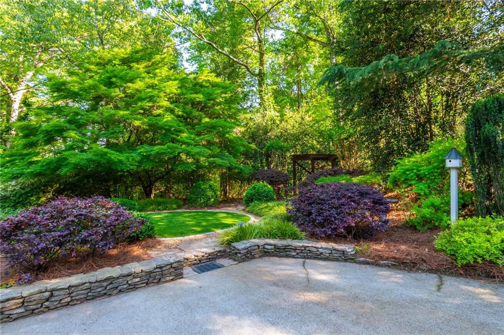 3 Powers Chase Circle