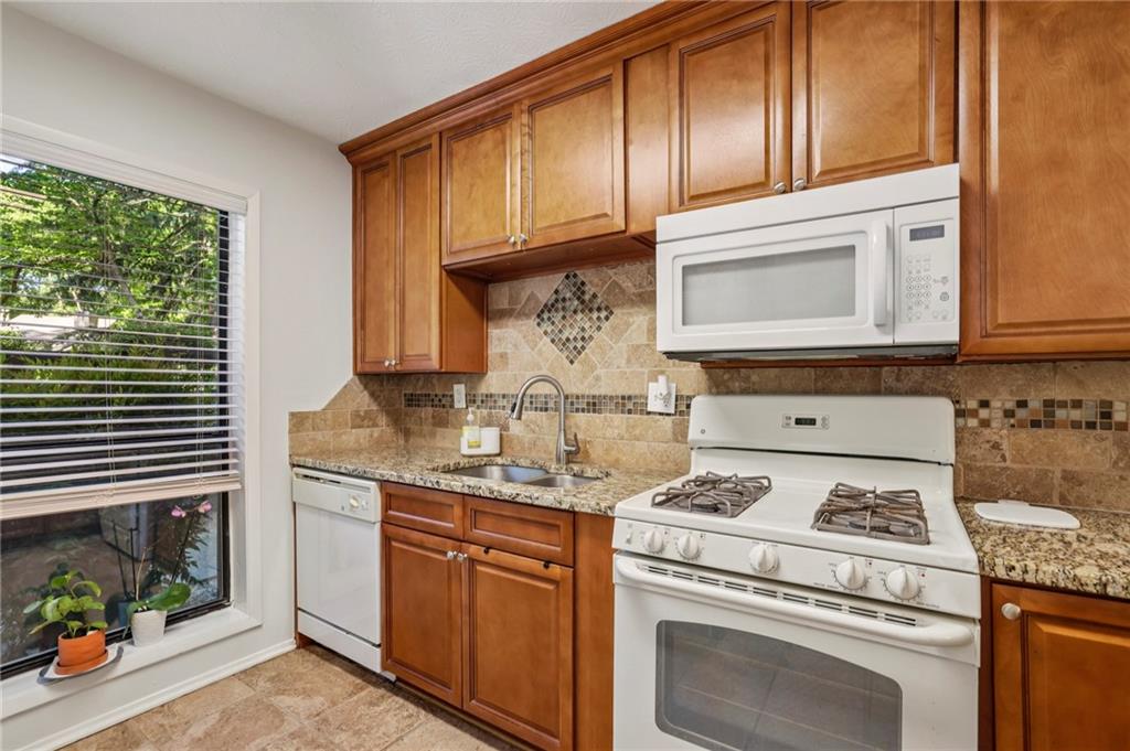 1602 Cumberland Court SE