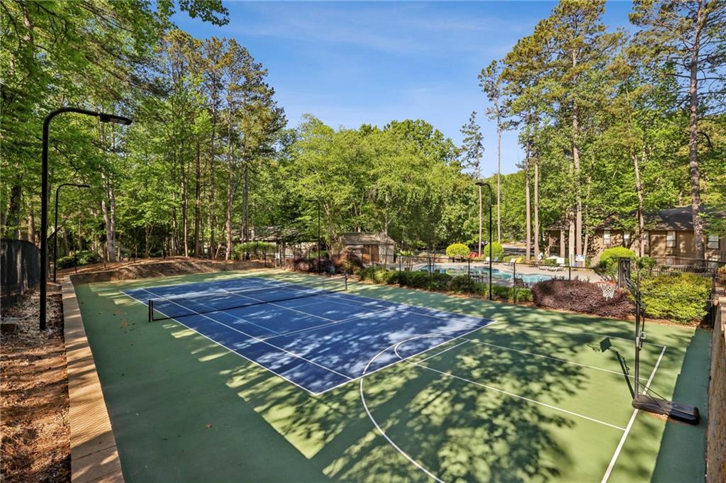 1602 Cumberland Court SE