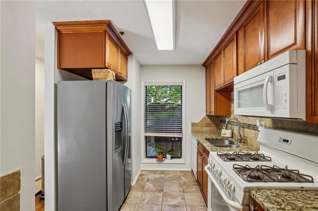 1602 Cumberland Court SE