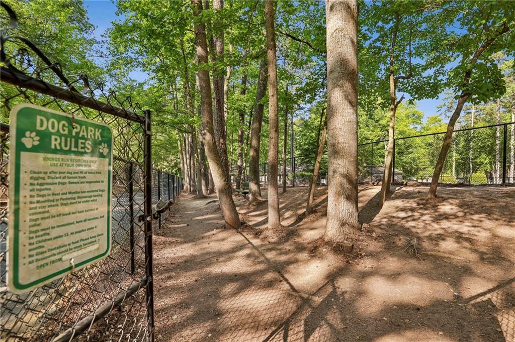 1602 Cumberland Court SE