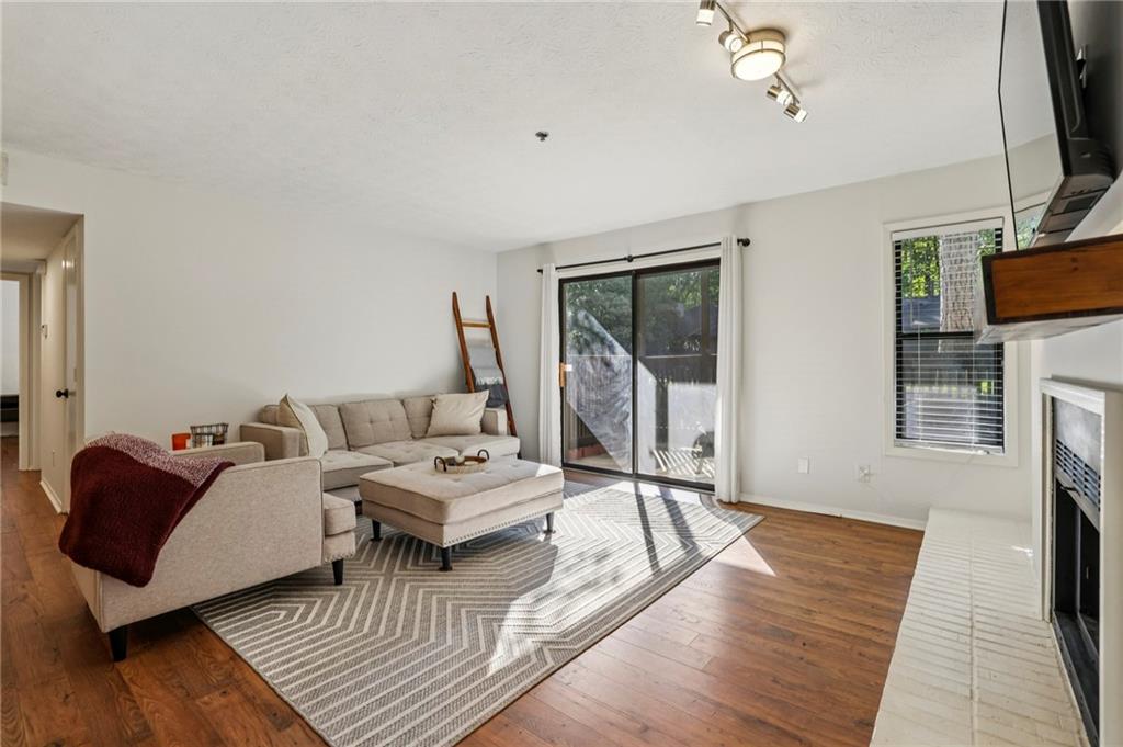 1602 Cumberland Court SE