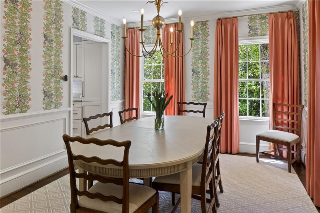 755 Greenview Avenue NE