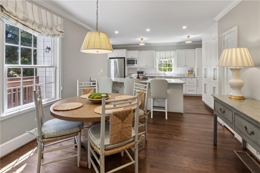 755 Greenview Avenue NE