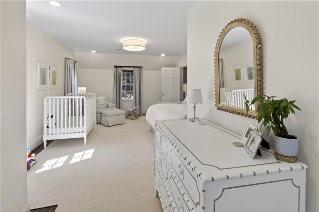 755 Greenview Avenue NE