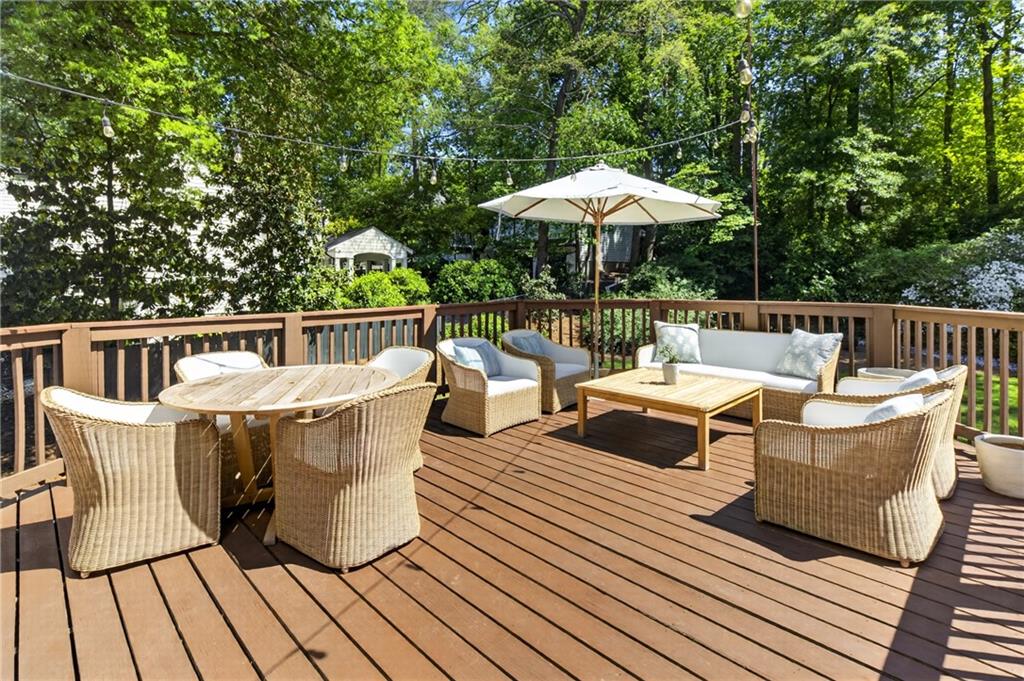 755 Greenview Avenue NE