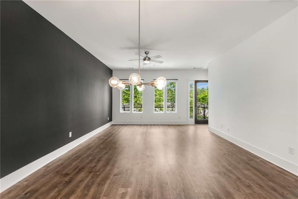 1225 Chelsea Circle NW