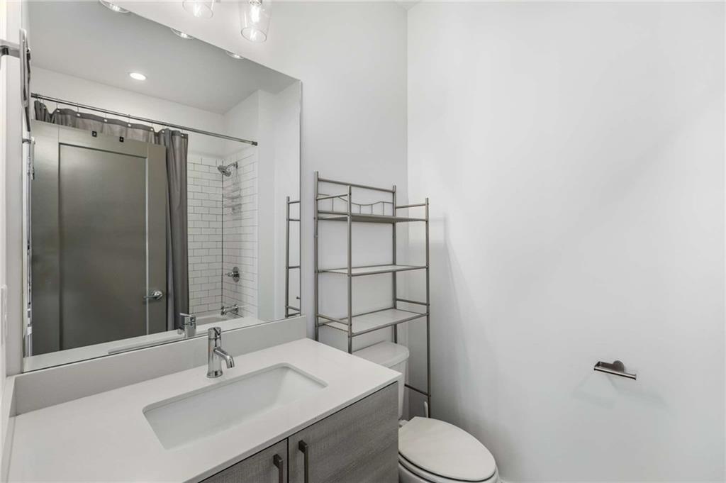 1225 Chelsea Circle NW