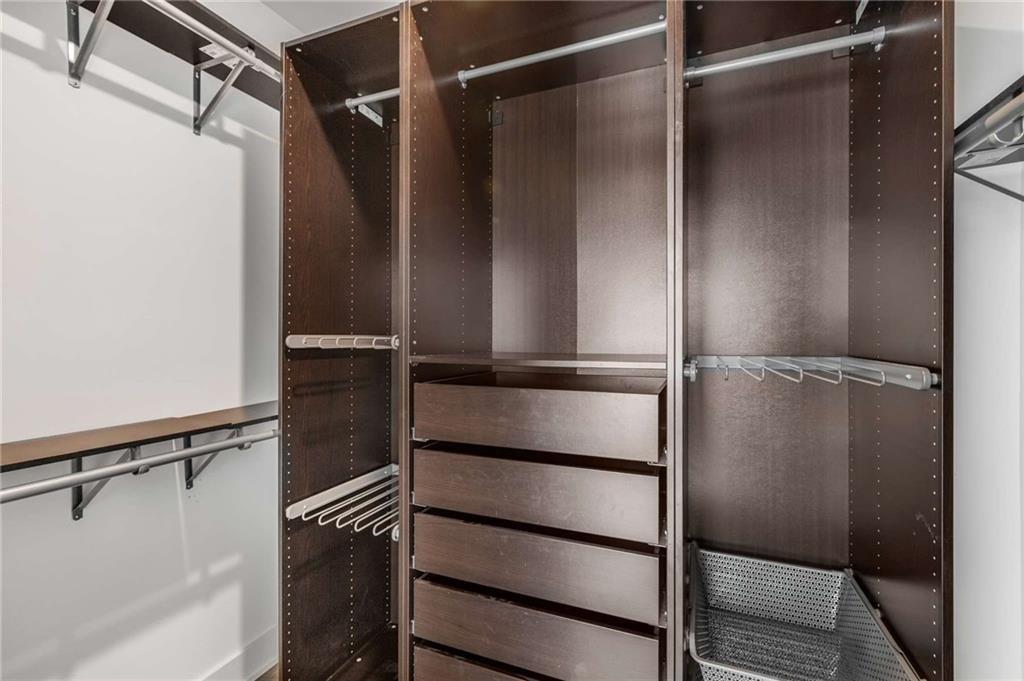 1225 Chelsea Circle NW