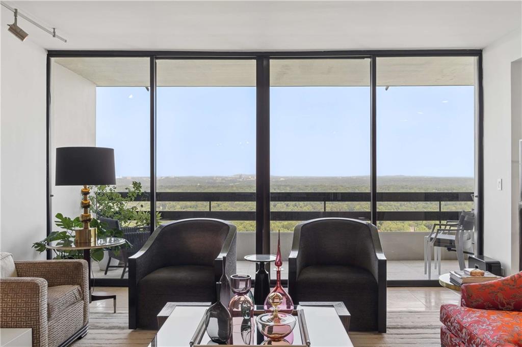 2660 Peachtree Road NW Unit 39D