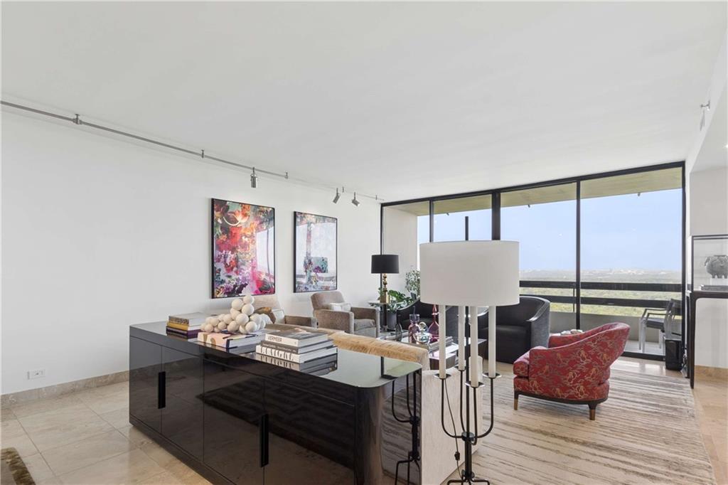 2660 Peachtree Road NW Unit 39D