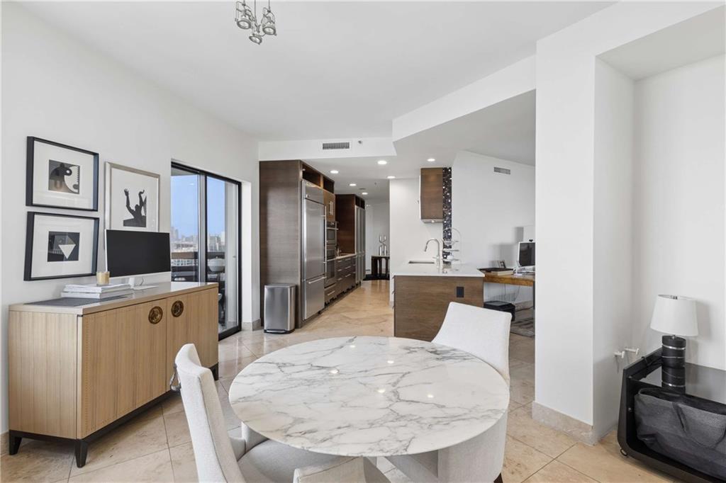 2660 Peachtree Road NW Unit 39D