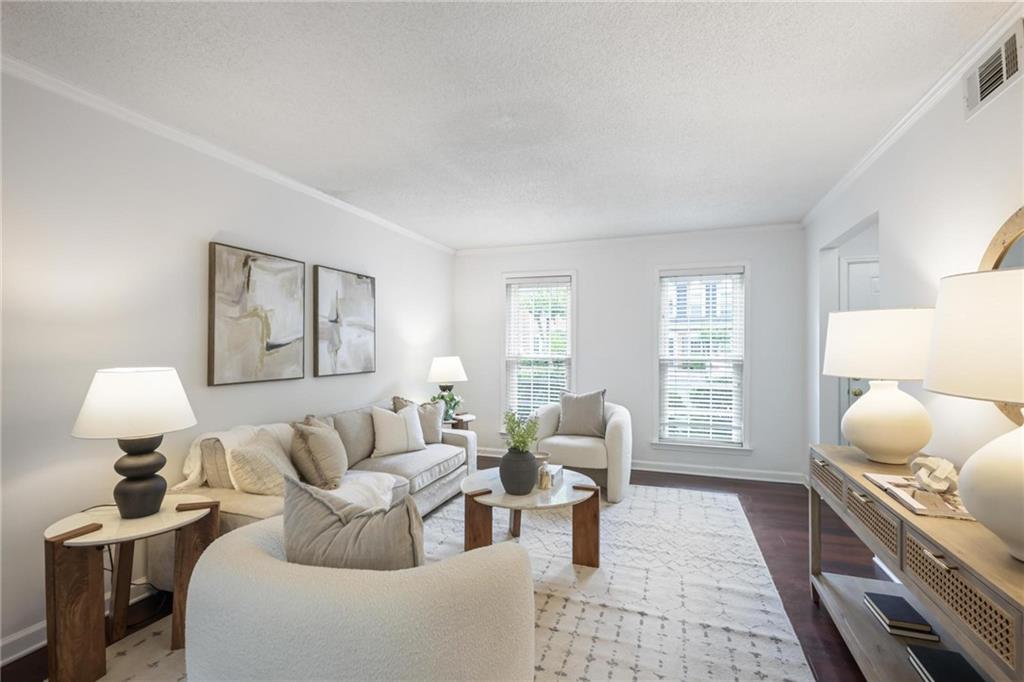 25 Independence Place NW