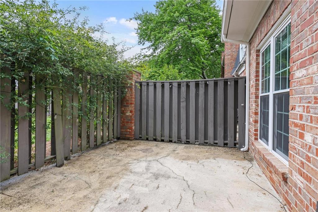 25 Independence Place NW