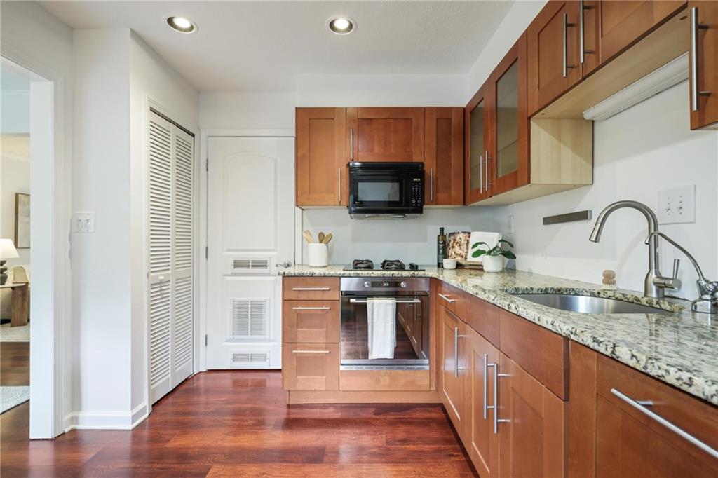 25 Independence Place NW