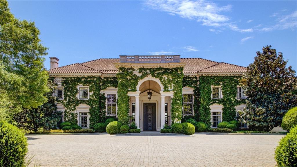 1405 Big Eddy Court