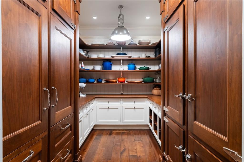 1405 Big Eddy Court