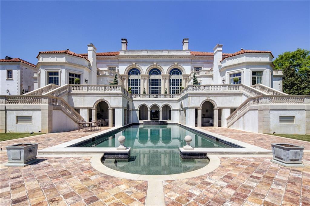 1405 Big Eddy Court