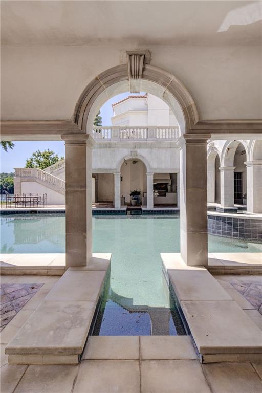 1405 Big Eddy Court