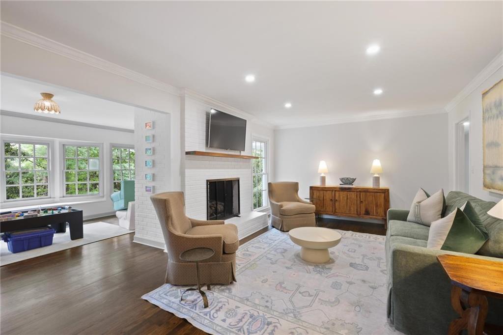 345 Franklin Road