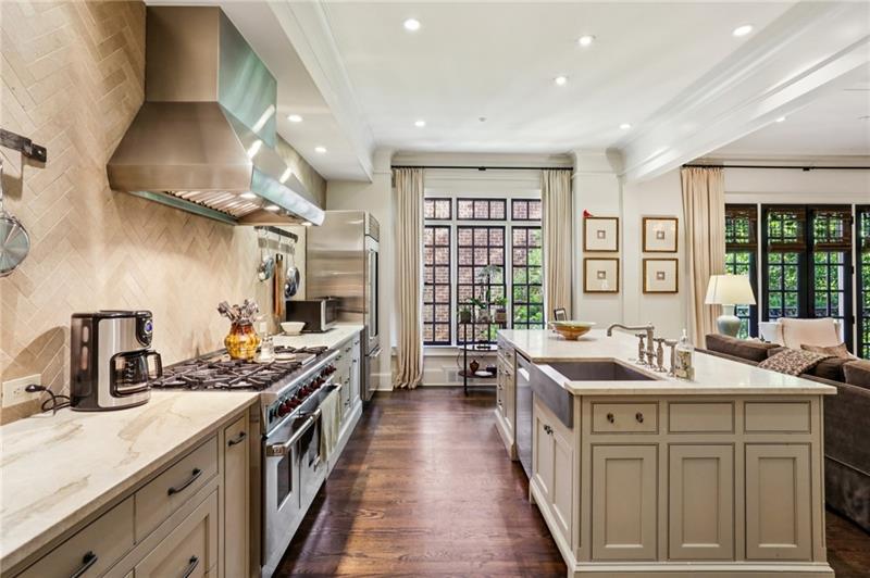 2802 Rumson Court NE Unit 2