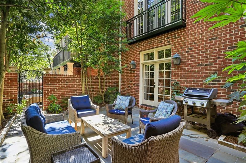 2802 Rumson Court NE Unit 2