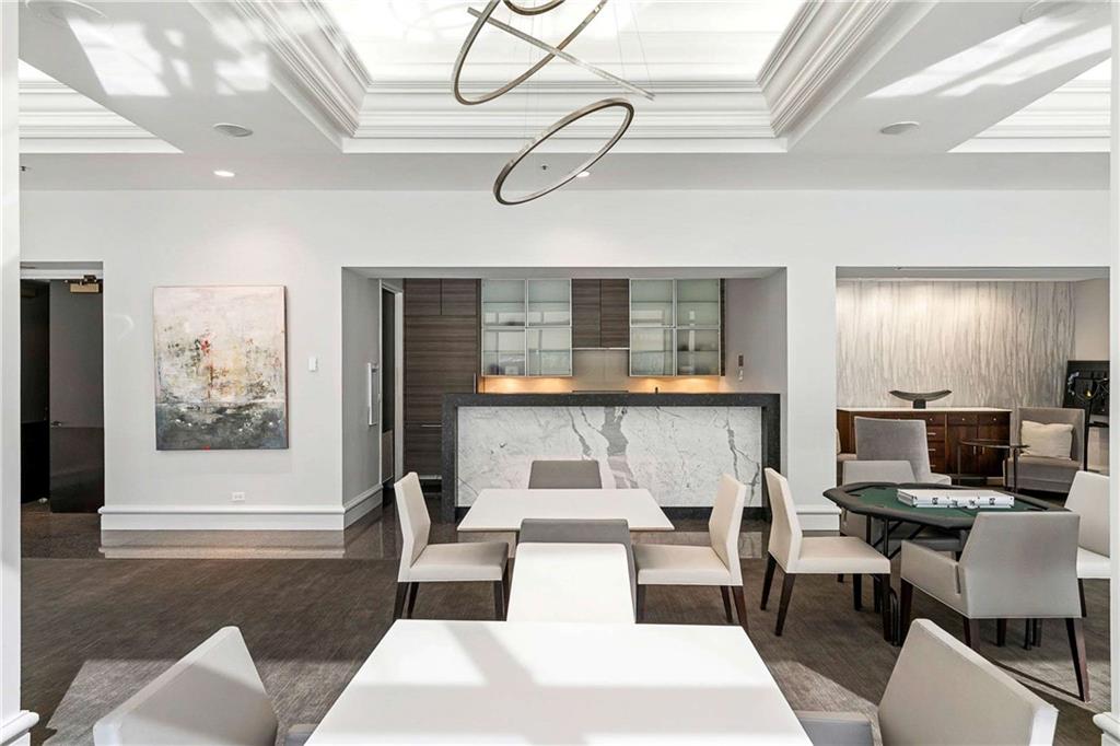 2660 Peachtree Road NW Unit 11E