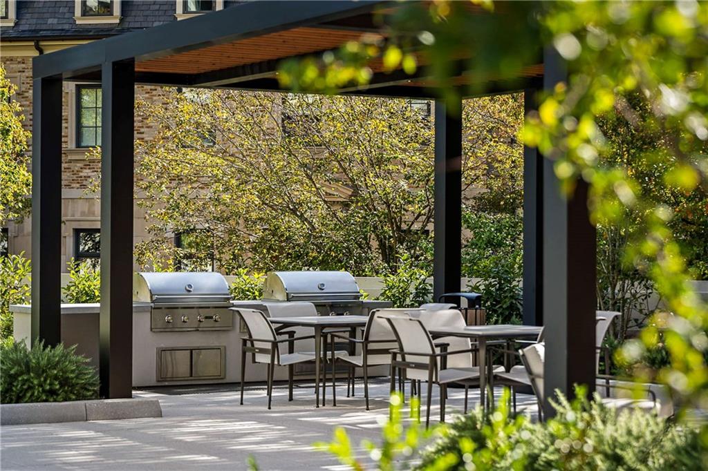 2660 Peachtree Road NW Unit 11E