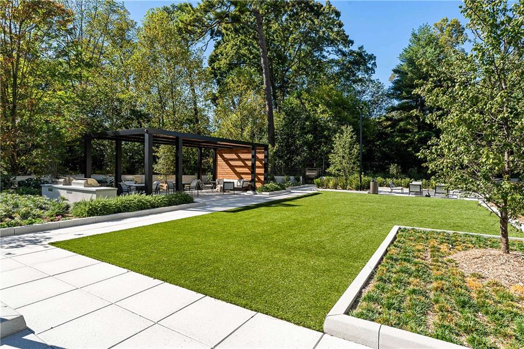 2660 Peachtree Road NW Unit 11E