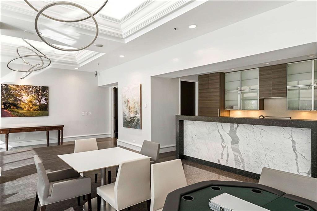2660 Peachtree Road NW Unit 11E