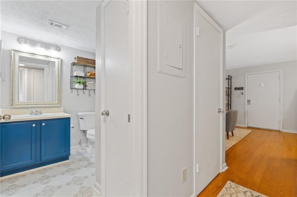 3155 Seven Pines Court Unit 301