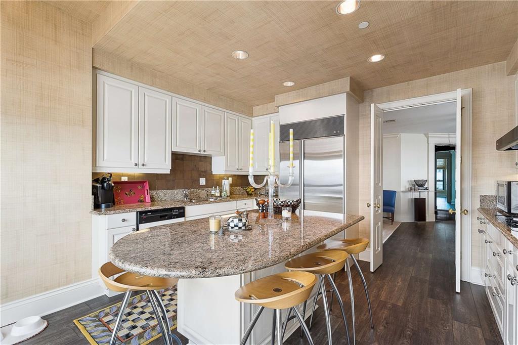 750 Park Avenue NE Unit 27S