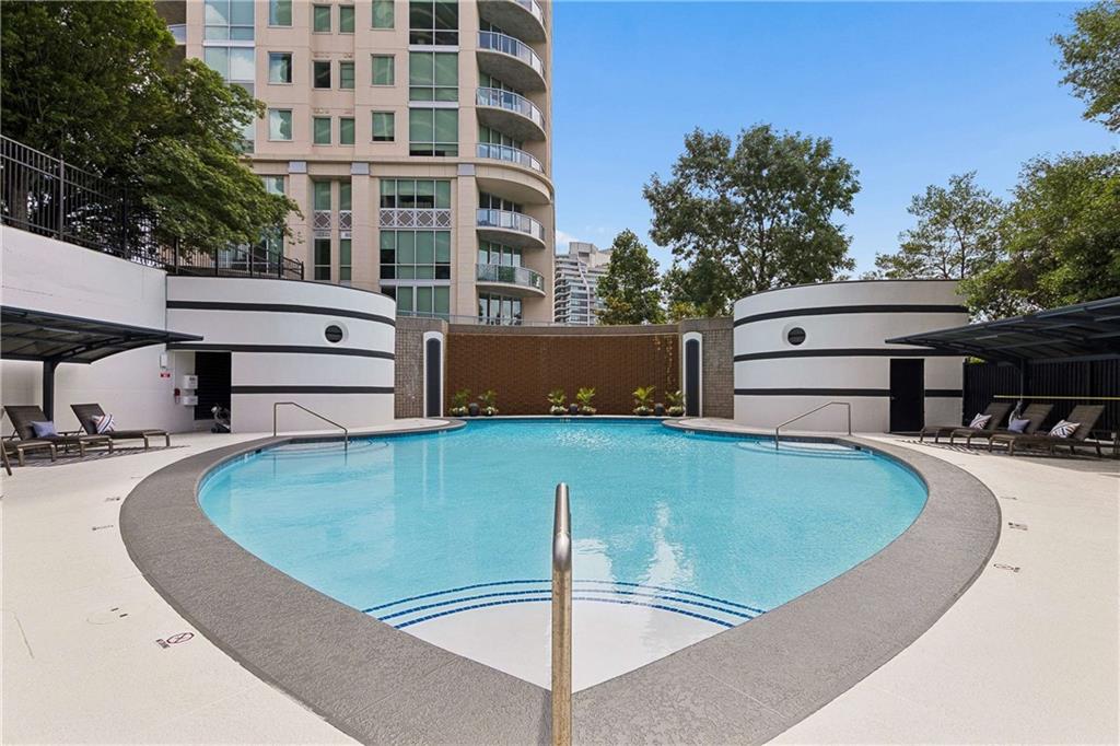 750 Park Avenue NE Unit 27S