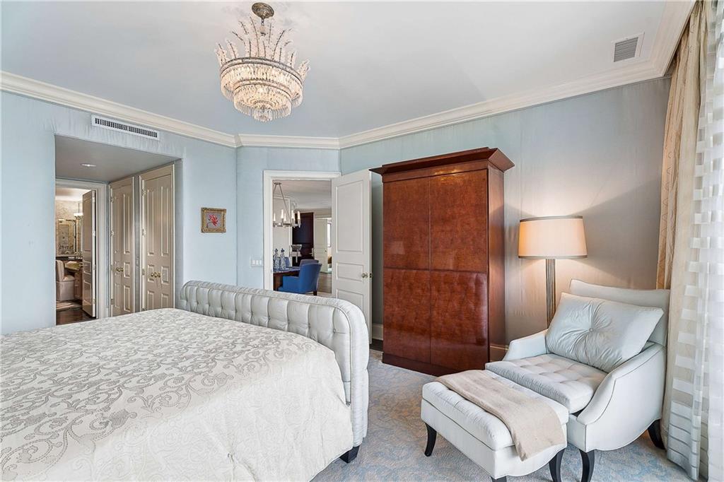 750 Park Avenue NE Unit 27S