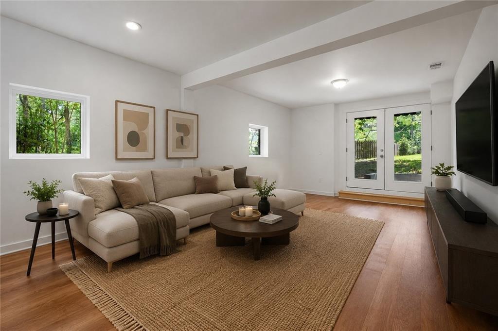 439 Oak Drive