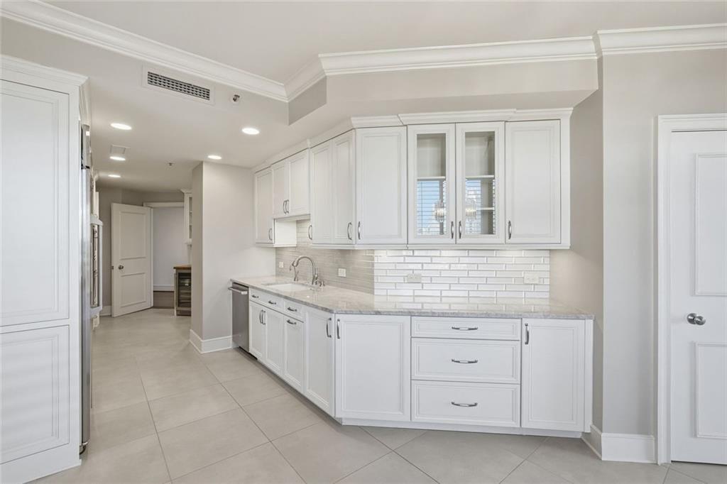 2660 Peachtree Road NW Unit 20D&E