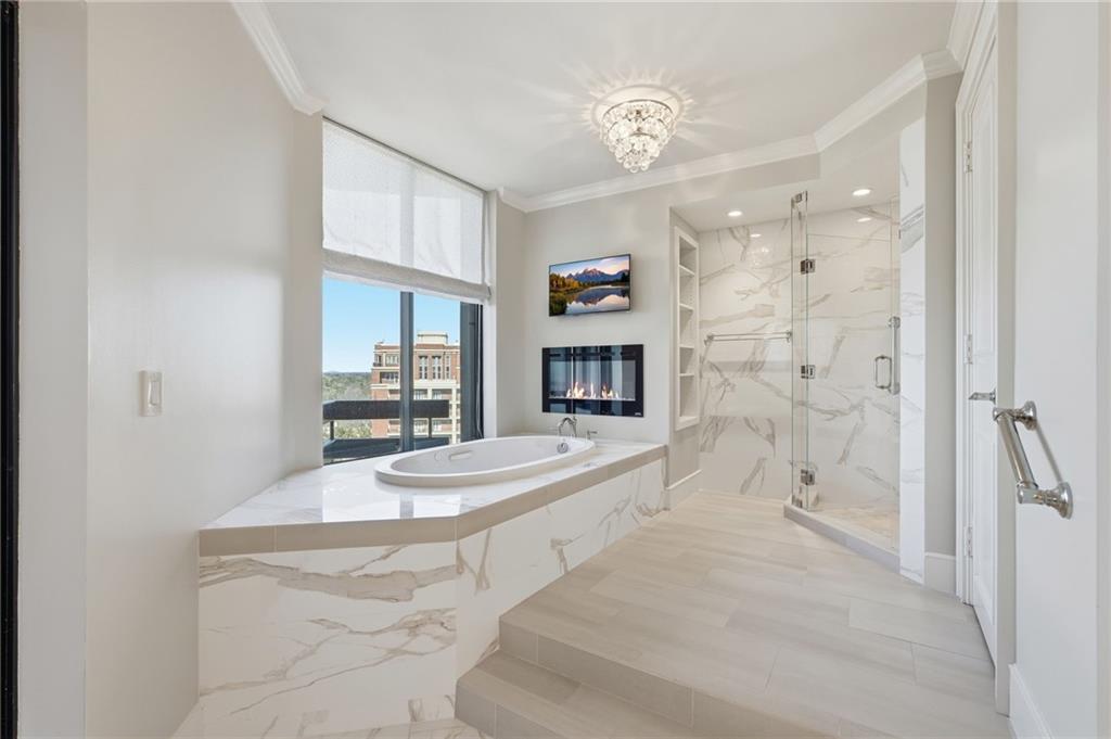 2660 Peachtree Road NW Unit 20D&E