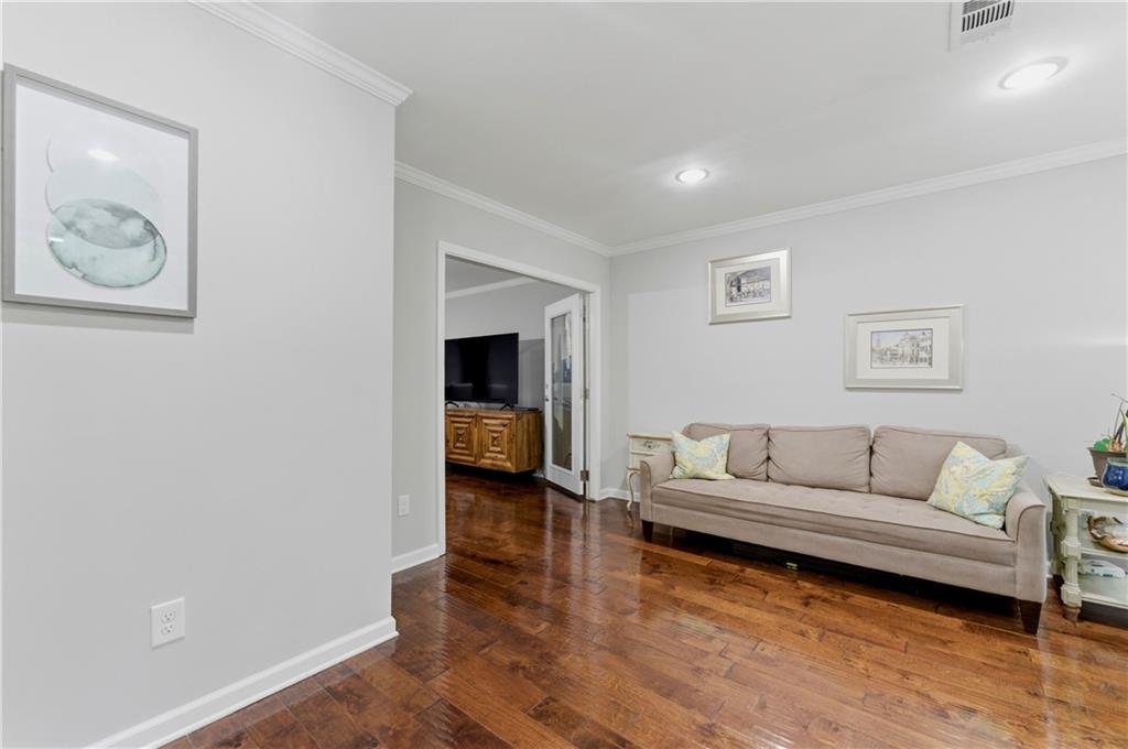 222 Forkner Drive Unit 19