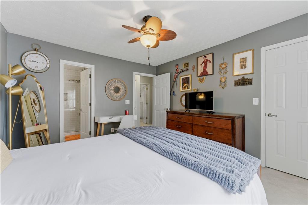 222 Forkner Drive Unit 19