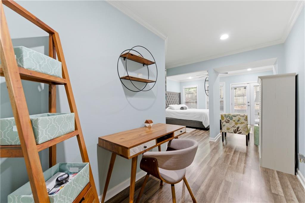 222 Forkner Drive Unit 19