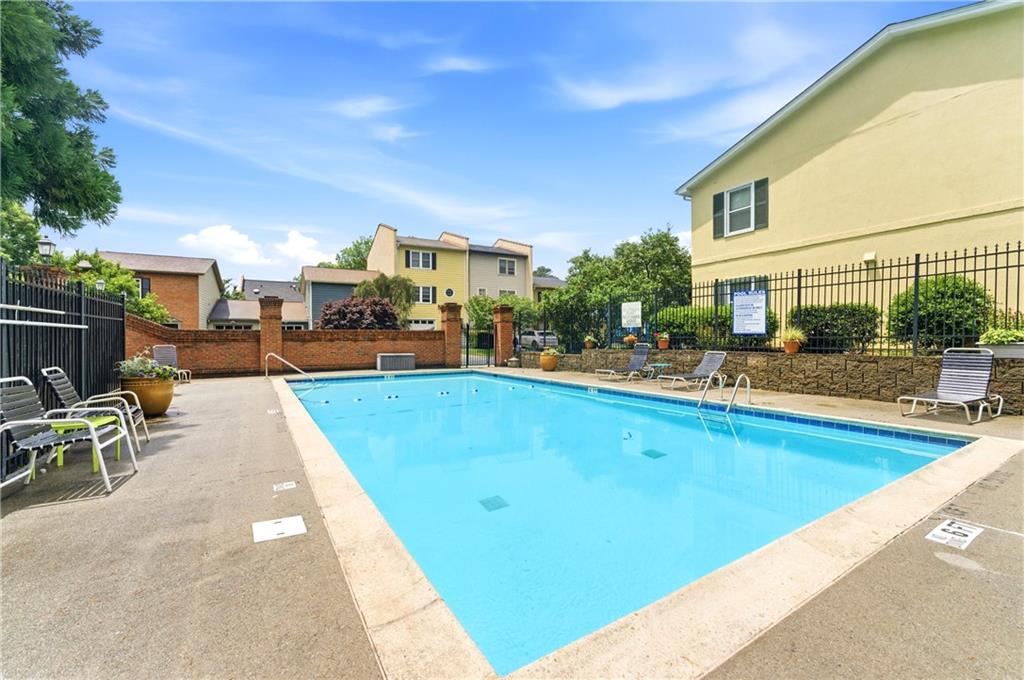 222 Forkner Drive Unit 19