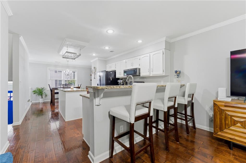 222 Forkner Drive Unit 19