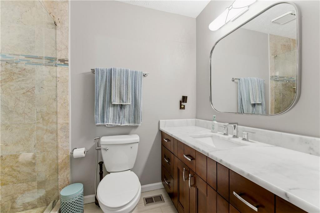222 Forkner Drive Unit 19