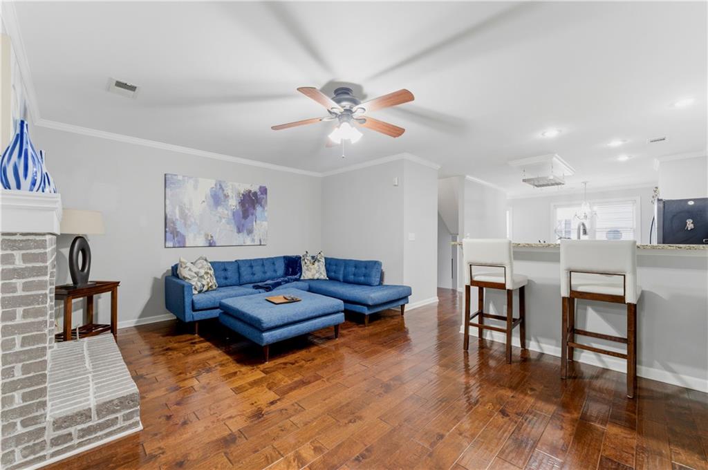 222 Forkner Drive Unit 19