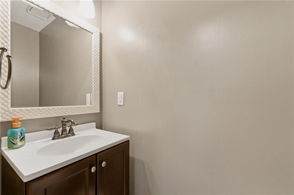 222 Forkner Drive Unit 19