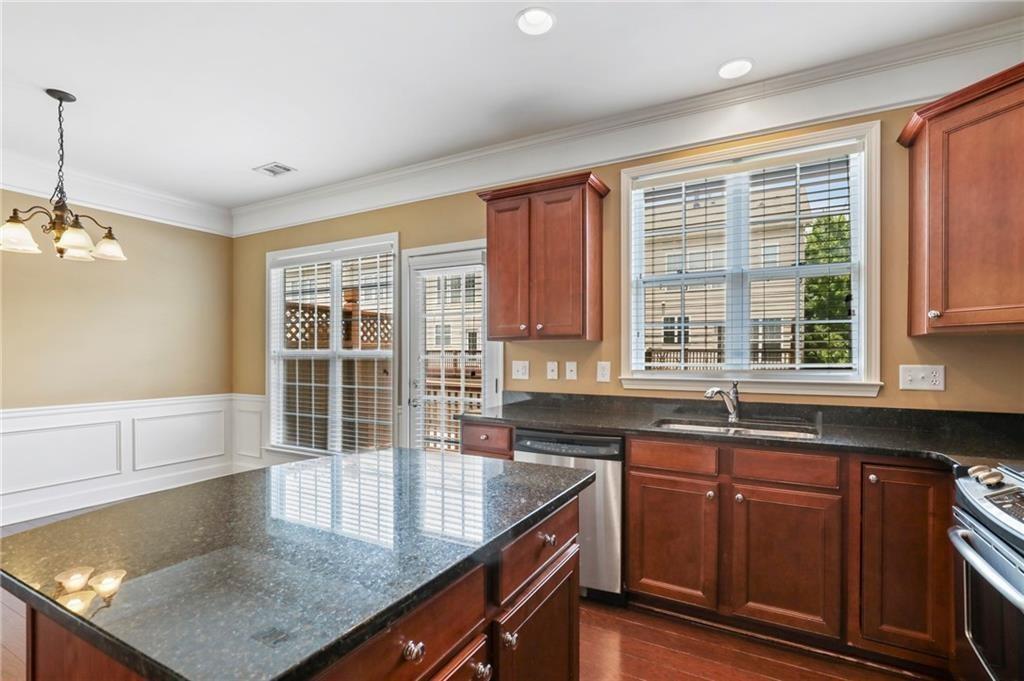 2470 Natoma Court SE Unit 11