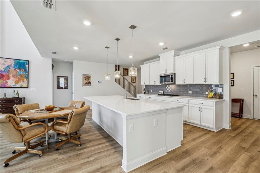 4257 Freight Street