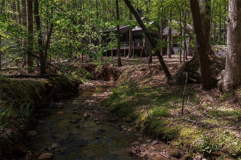 528 Quail Cove Drive