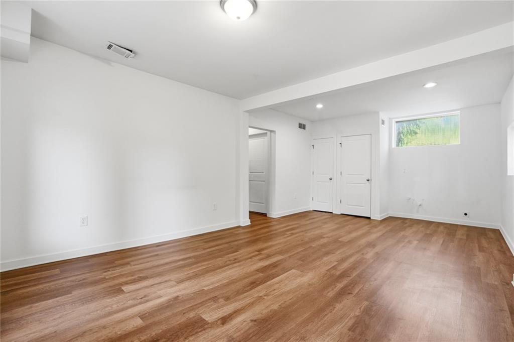 439 Oak Drive