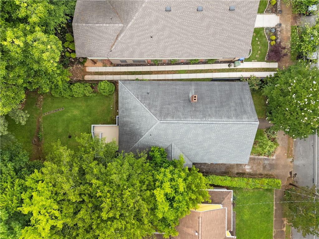 823 Essie Avenue SE